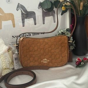 Coach Kailey Shoulder Bag In Signature Suede CCC69 caramel/ brown